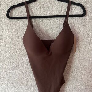 SKIMS Body Super Push-Up Thong Bodysuit, size Small. NWT!